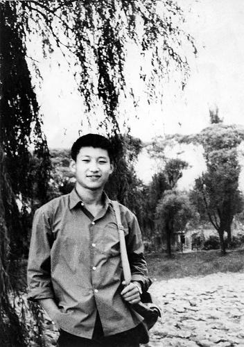 這是1972年，插隊(duì)回京探親時(shí)的習(xí)近平。
